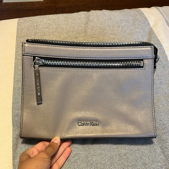 Brand new Calvin Klein clutch - Picture 1 of 5